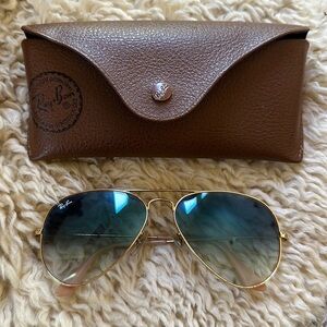 Ray-ban aviator sunglasses